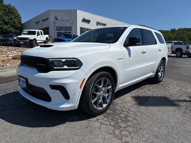 2026 Dodge Durango DURANGO GT PLUS AWD HEMI V8 in White Knuckle Clear-Coat Exterior Paint — front three-quarter view